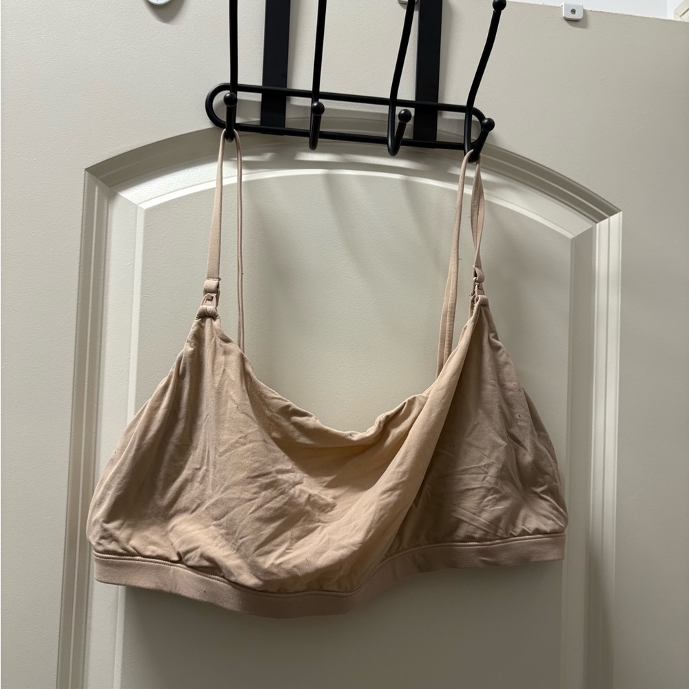 Skims Fits Everyone Nursing Bra in Clay